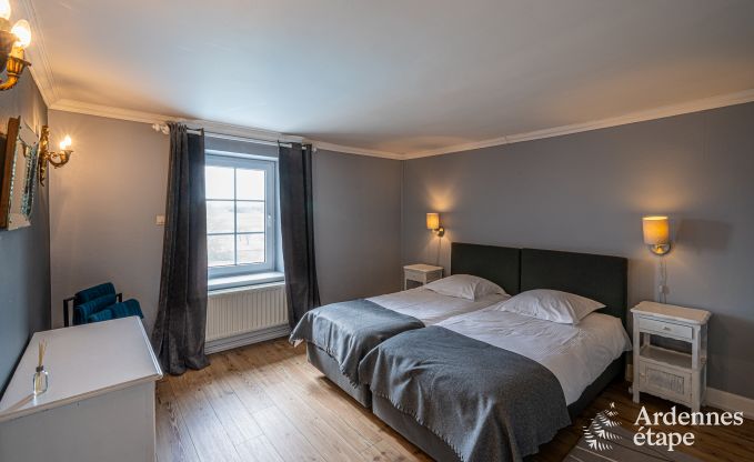 Luxusvilla in Cerfontaine: perfekt f�r 14 Personen, mit Innen- und Au�enpool, in der N�he der Lacs de l'Eau d'Heure