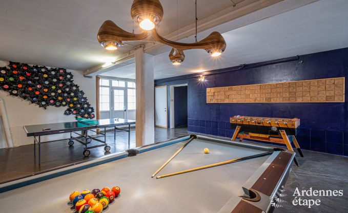 Luxusvilla in Cerfontaine: perfekt f�r 14 Personen, mit Innen- und Au�enpool, in der N�he der Lacs de l'Eau d'Heure