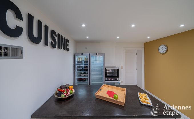 Luxusvilla in Cerfontaine: perfekt f�r 14 Personen, mit Innen- und Au�enpool, in der N�he der Lacs de l'Eau d'Heure