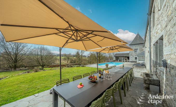 Luxusvilla in Cerfontaine: perfekt f�r 14 Personen, mit Innen- und Au�enpool, in der N�he der Lacs de l'Eau d'Heure