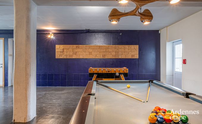 Luxusvilla in Cerfontaine: perfekt f�r 14 Personen, mit Innen- und Au�enpool, in der N�he der Lacs de l'Eau d'Heure