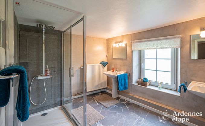 Luxusvilla in Cerfontaine: perfekt f�r 14 Personen, mit Innen- und Au�enpool, in der N�he der Lacs de l'Eau d'Heure