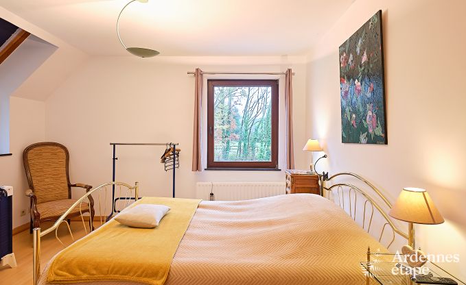 Ger�umiges Ferienhaus in Charleville f�r 15 Personen mit 7 Schlafzimmern, Sauna, Holzofen und privater Terrasse am Wasser