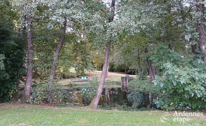 Ger�umiges Ferienhaus in Charleville f�r 15 Personen mit 7 Schlafzimmern, Sauna, Holzofen und privater Terrasse am Wasser