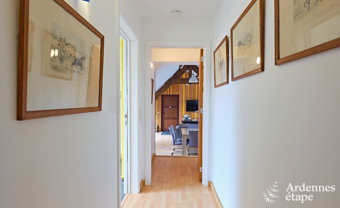 Ger�umiges Ferienhaus in Charleville f�r 15 Personen mit 7 Schlafzimmern, Sauna, Holzofen und privater Terrasse am Wasser