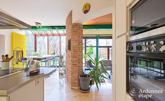 Ger�umiges Ferienhaus in Charleville f�r 15 Personen mit 7 Schlafzimmern, Sauna, Holzofen und privater Terrasse am Wasser