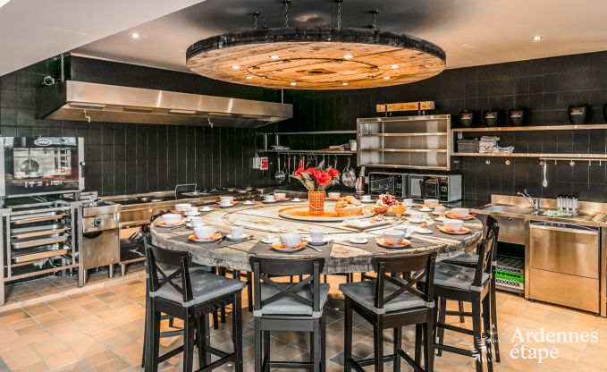 Ferienhaus Chassepierre 50 Pers. Ardennen Schwimmbad Wellness