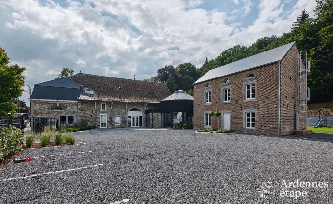 Gerumiges Loft fr 24 Personen in Chaudfontaine mit 10 Schlafzimmern, Wellness mit Sauna und Jacuzzi und Privatterrasse