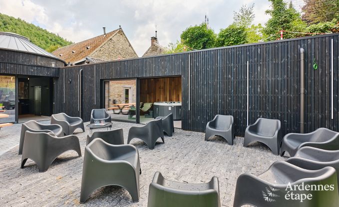 Gerumiges Loft fr 24 Personen in Chaudfontaine mit 10 Schlafzimmern, Wellness mit Sauna und Jacuzzi und Privatterrasse