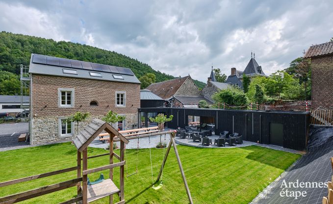 Ger�umiges Loft f�r 24 Personen in Chaudfontaine mit 10 Schlafzimmern, Wellness mit Sauna und Jacuzzi und Privatterrasse