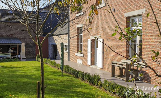 Charmantes Ferienhaus in Chimay f�r 12 Personen mit Sauna, Spielzimmer und privatem Garten