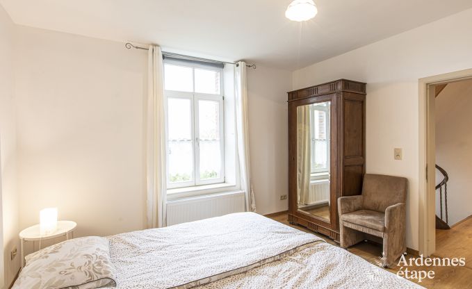 Charmantes Ferienhaus in Chimay f�r 12 Personen mit Sauna, Spielzimmer und privatem Garten