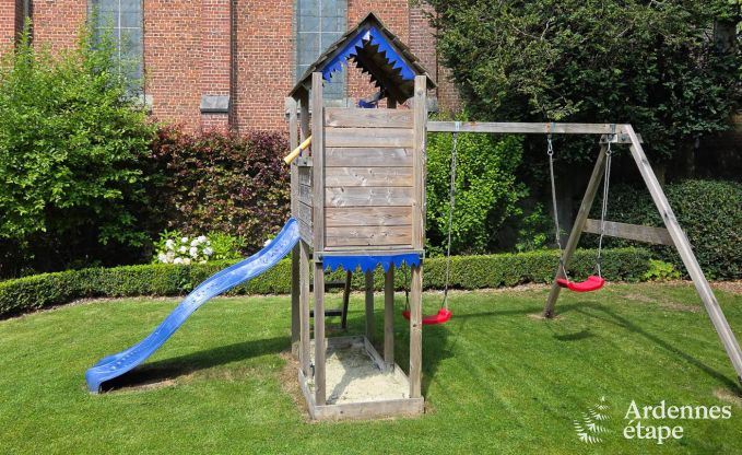Charmantes Ferienhaus in Chimay f�r 12 Personen mit Sauna, Spielzimmer und privatem Garten