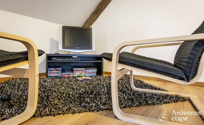 Charmantes Ferienhaus in Chimay f�r 12 Personen mit Sauna, Spielzimmer und privatem Garten