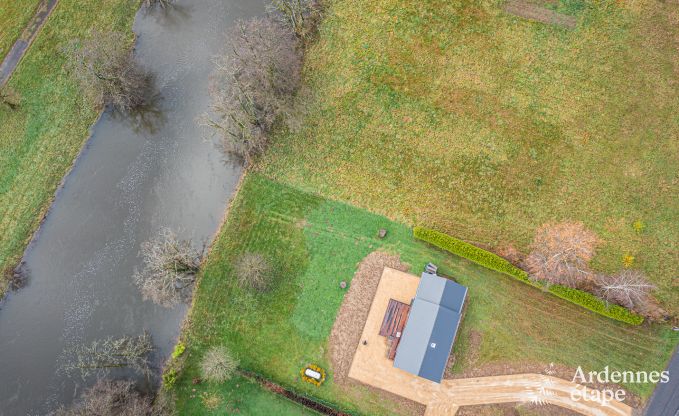 Charmantes Chalet f�r 5 am Ufer der Semois in Chiny, Gaume