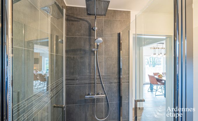 Charmantes Chalet f�r 5 am Ufer der Semois in Chiny, Gaume