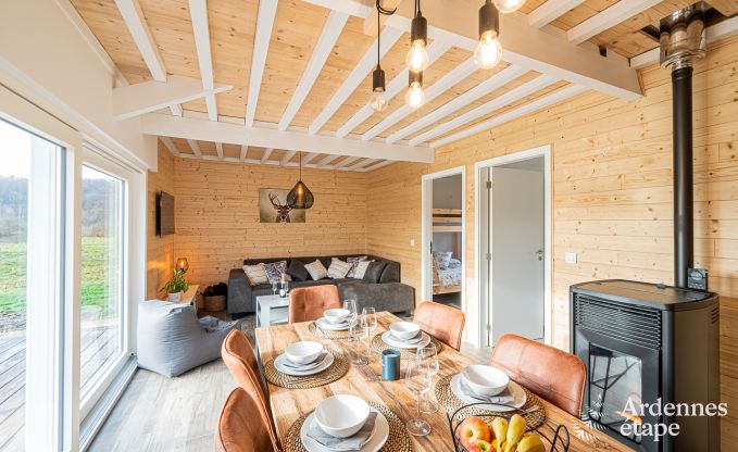 Charmantes Chalet f�r 5 am Ufer der Semois in Chiny, Gaume