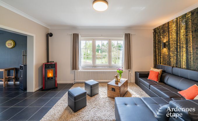 Luxusferienhaus in Ciney: Haus fr 8 Personen mit Innenpool, Sauna und Privatgarten