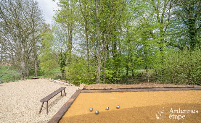 Luxusferienhaus in Ciney: Haus fr 8 Personen mit Innenpool, Sauna und Privatgarten