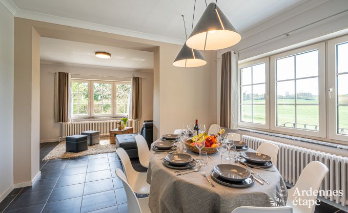Luxusferienhaus in Ciney: Haus fr 8 Personen mit Innenpool, Sauna und Privatgarten