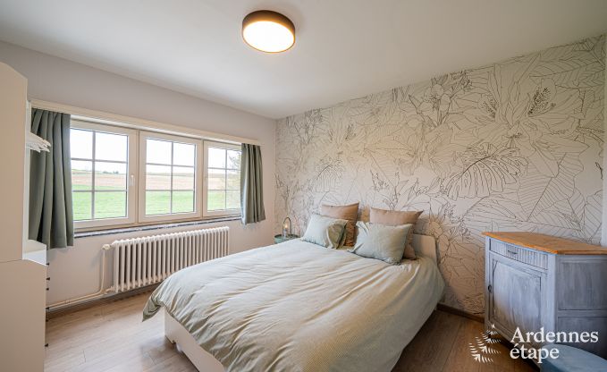 Luxusferienhaus in Ciney: Haus fr 8 Personen mit Innenpool, Sauna und Privatgarten