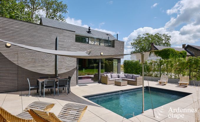 Luxuri�ses Ferienhaus f�r 4 Personen mit Schwimmbad, Sauna und Whirlpool in Ciney