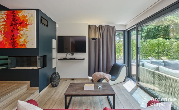 Luxuri�ses Ferienhaus f�r 4 Personen mit Schwimmbad, Sauna und Whirlpool in Ciney