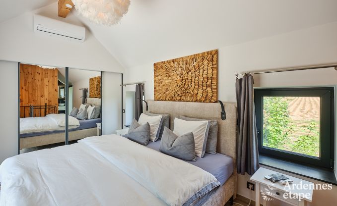 Luxuri�ses Ferienhaus f�r 4 Personen mit Schwimmbad, Sauna und Whirlpool in Ciney