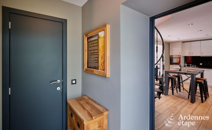 Luxuri�ses Ferienhaus f�r 4 Personen mit Schwimmbad, Sauna und Whirlpool in Ciney