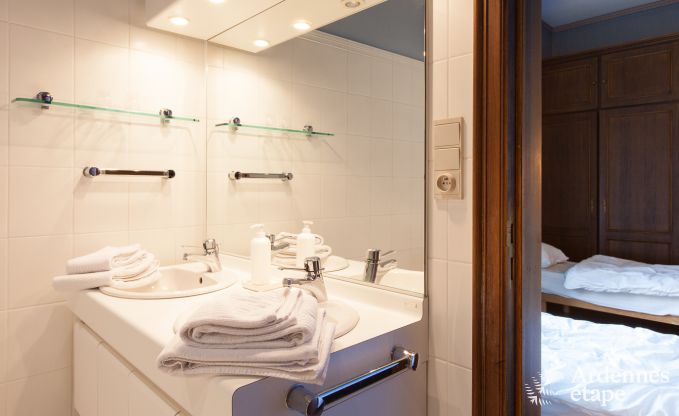 Schloss Ciney 31 Pers. Ardennen Wellness Behinderten gerecht