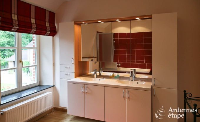 Gem�tliches Ferienhaus f�r 4 Personen in Ciney mit privatem Garten und Holzofen