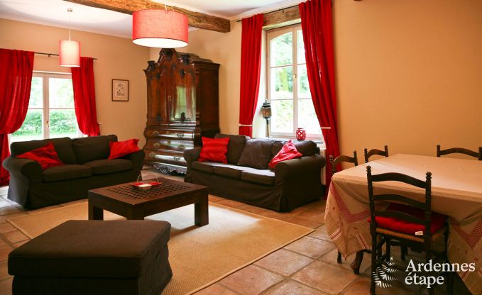 Gem�tliches Ferienhaus f�r 4 Personen in Ciney mit privatem Garten und Holzofen