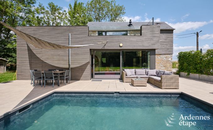 Luxuri�ses Ferienhaus f�r 4 Personen mit Schwimmbad, Sauna und Whirlpool in Ciney