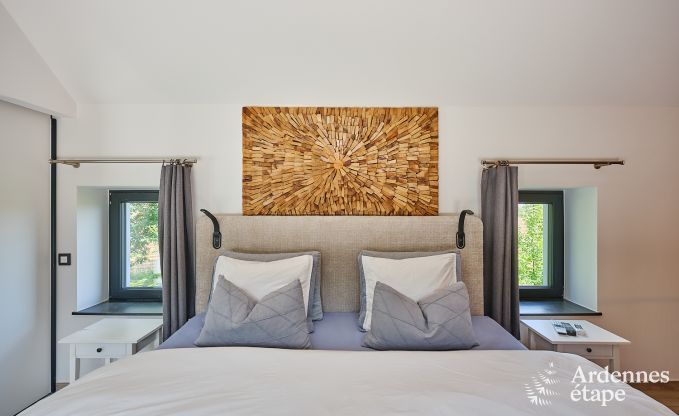 Luxuri�ses Ferienhaus f�r 4 Personen mit Schwimmbad, Sauna und Whirlpool in Ciney