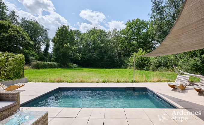 Luxuri�ses Ferienhaus f�r 4 Personen mit Schwimmbad, Sauna und Whirlpool in Ciney