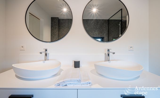 Wundersch�nes, modernes Ferienhaus in Clavier, Ardennen