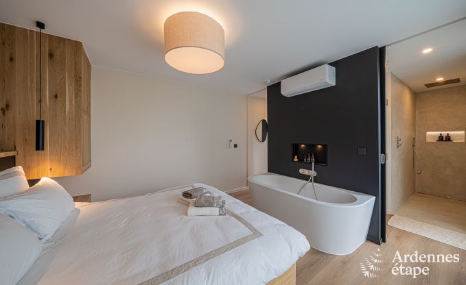 Charmantes H�uschen f�r 2 Personen in Clavier mit Schlafzimmer, Badezimmer, Jacuzzi und Privatgarten