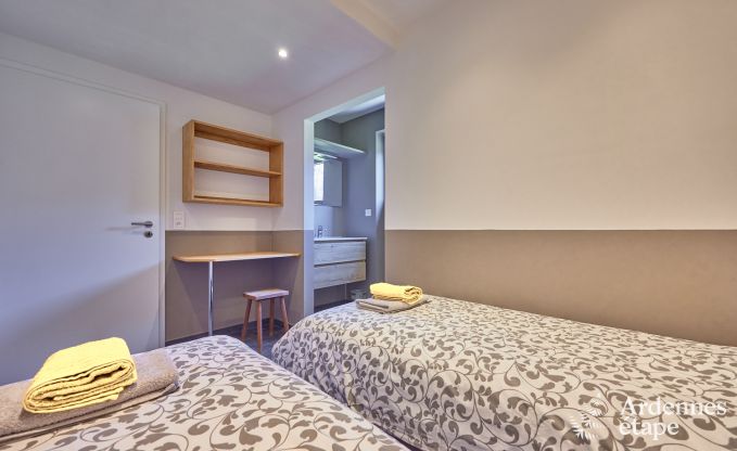 Aufenthalt mit 20 Personen in 3 Ferienhusern auf demselben Gelnde in Coo