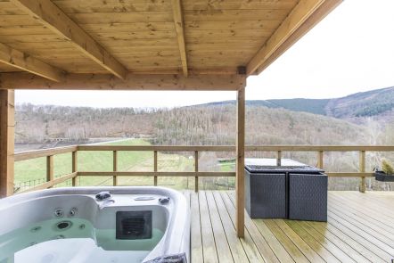 Schne Wohnung fr 4 Personen in Coo mit Blick auf den See