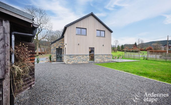 Ferienhaus im Herzen von Coo: moderner Komfort f�r 5 Personen mit Garten und Hund willkommen