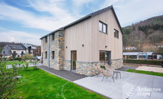 Ferienhaus im Herzen von Coo: moderner Komfort f�r 5 Personen mit Garten und Hund willkommen