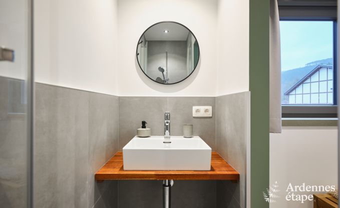 Aufenthalt mit 20 Personen in 3 Ferienhusern auf demselben Gelnde in Coo