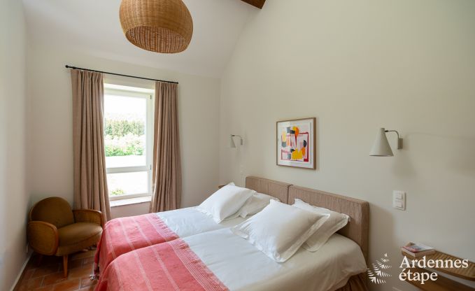 Chalet in Couvin f�r 8 Personen: komfortables Ferienhaus mit Sauna und Panoramablick