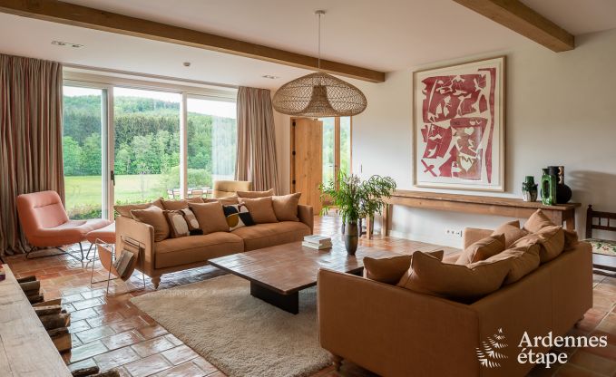 Chalet in Couvin f�r 8 Personen: komfortables Ferienhaus mit Sauna und Panoramablick