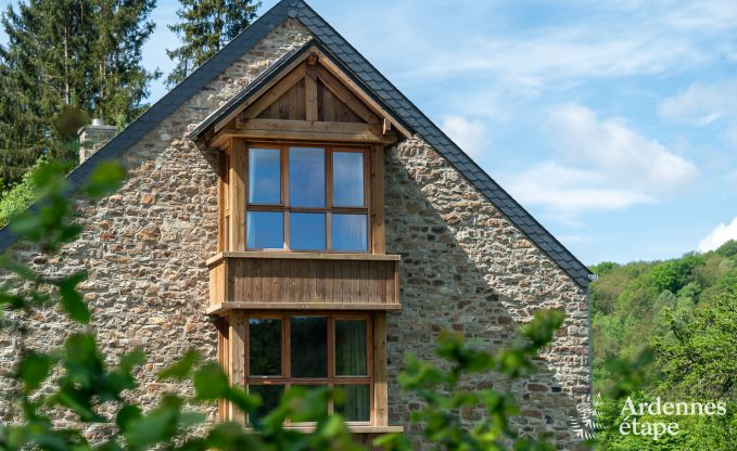 Chalet in Couvin f�r 8 Personen: komfortables Ferienhaus mit Sauna und Panoramablick