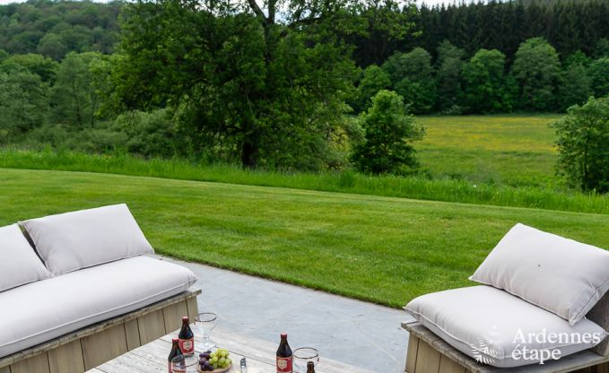 Chalet in Couvin f�r 8 Personen: komfortables Ferienhaus mit Sauna und Panoramablick