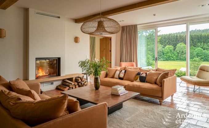Chalet in Couvin f�r 8 Personen: komfortables Ferienhaus mit Sauna und Panoramablick