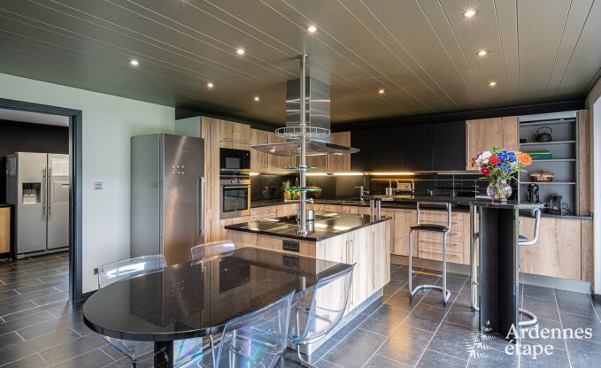 Ger�umige Ferienvilla in Daverdisse f�r 14 Personen mit 5 Schlaf- und Badezimmern, Wellnesseinrichtungen und Privatgarten