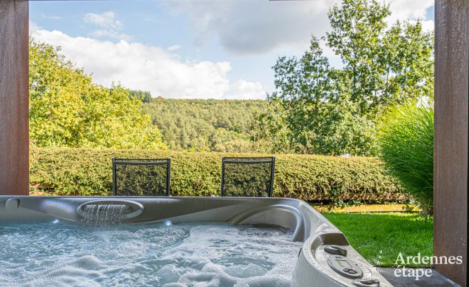 Ger�umige Ferienvilla in Daverdisse f�r 14 Personen mit 5 Schlaf- und Badezimmern, Wellnesseinrichtungen und Privatgarten