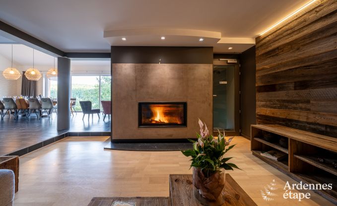 Ger�umige Ferienvilla in Daverdisse f�r 14 Personen mit 5 Schlaf- und Badezimmern, Wellnesseinrichtungen und Privatgarten